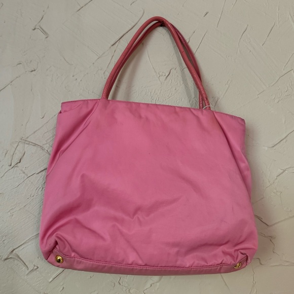 Prada vintage nylon pink shoulder bag authentic - Picture 6 of 10